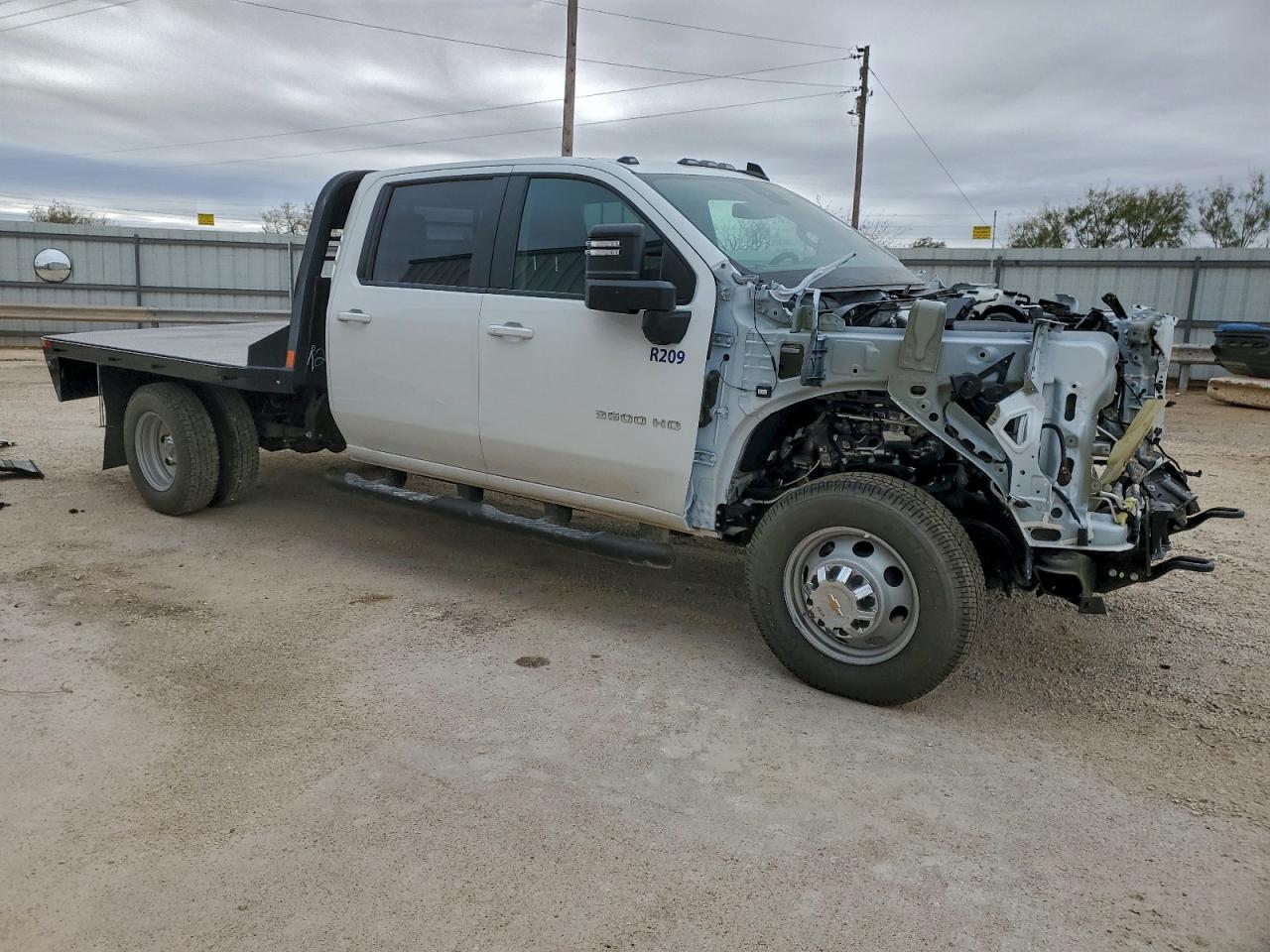 2025 Chevrolet Silverado K3500 Lt - Image 4