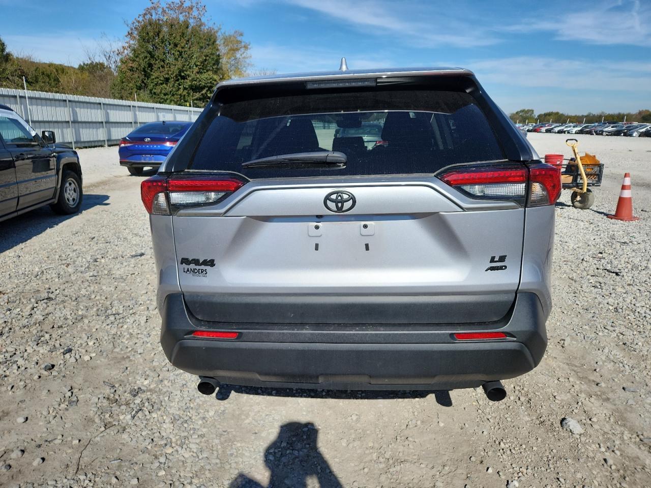 2023 Toyota Rav4 Le - Фото 6