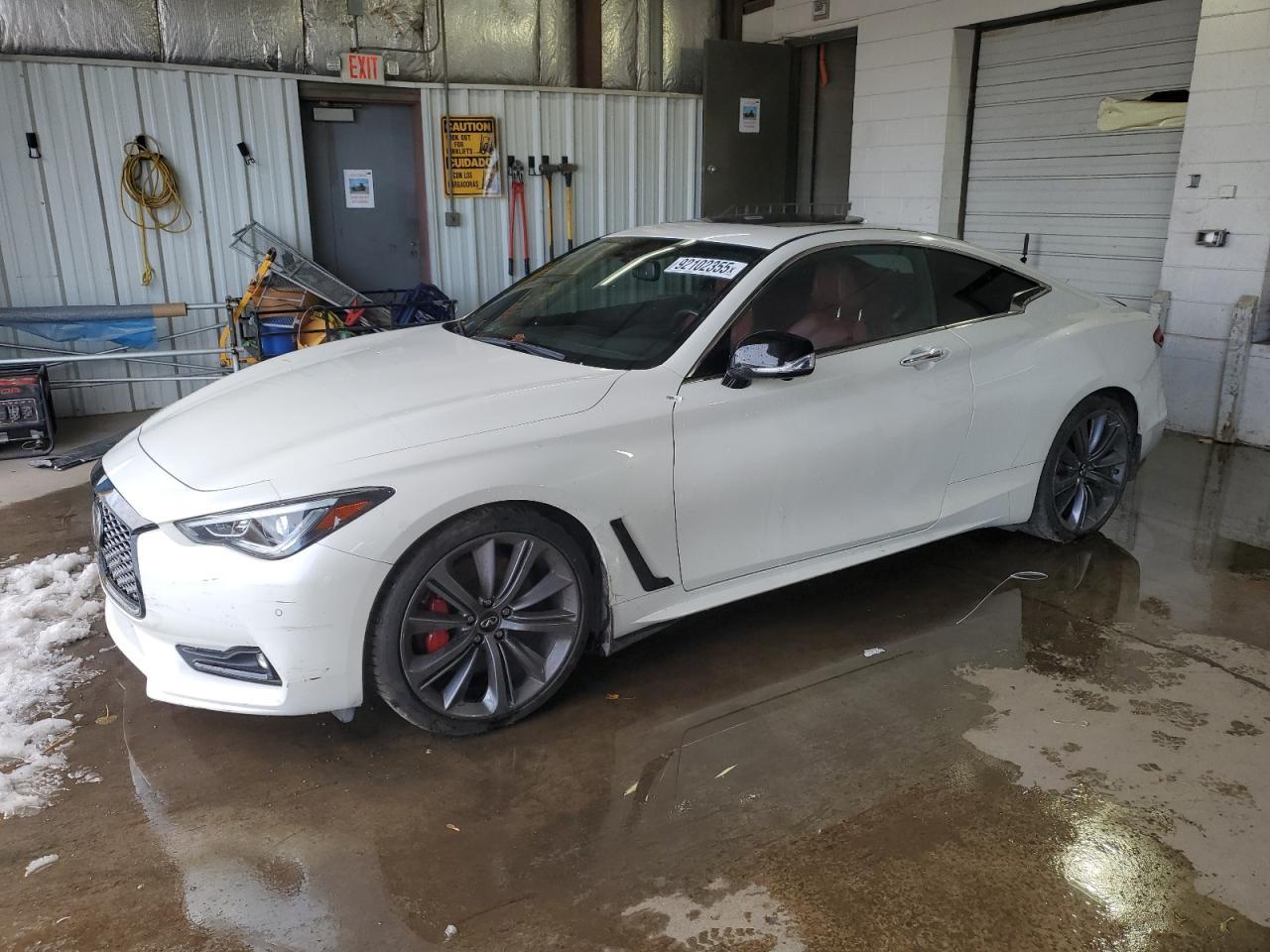 2022 Infiniti Q60 Red Sport 400