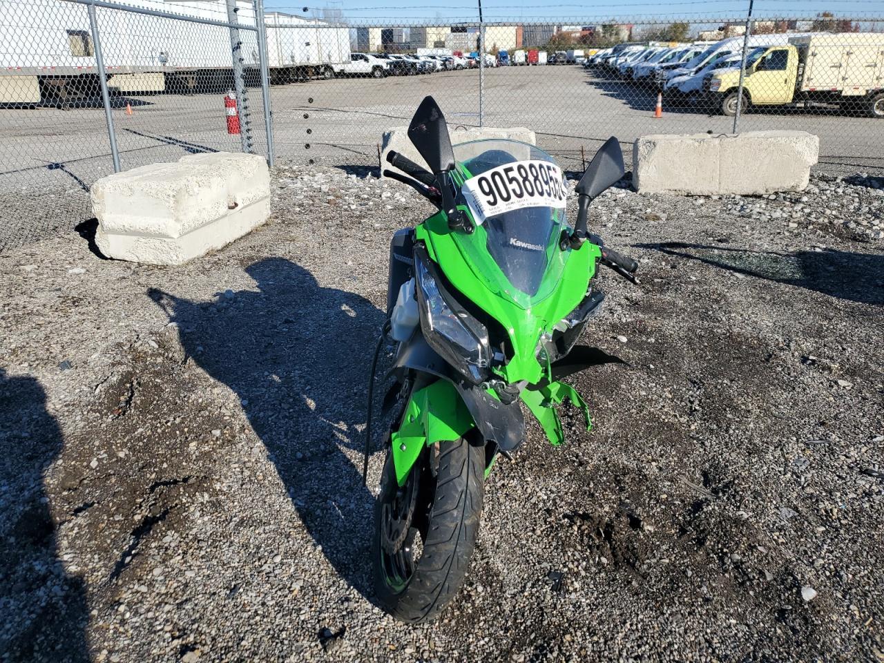 2015 Kawasaki Ex300 A - Фото 2