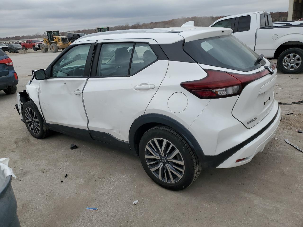 2021 Nissan Kicks Sv - Фото 2