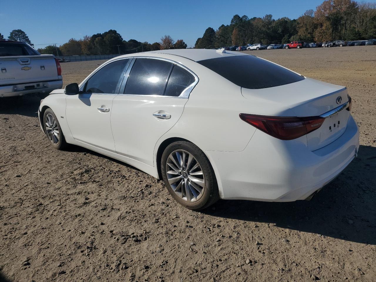 2018 Infiniti Q50 Luxe - Image 2