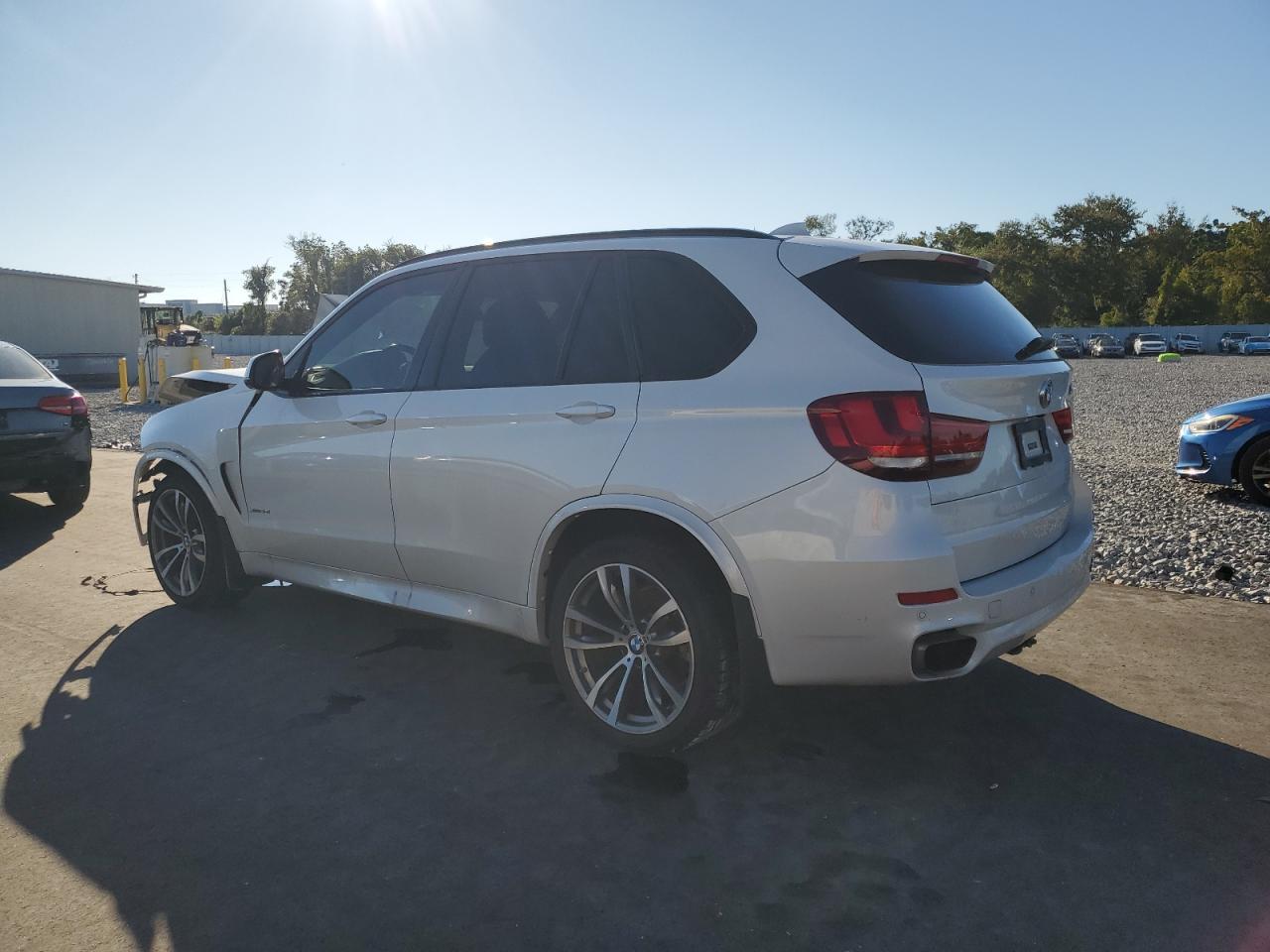 2016 BMW X5 xDrive35I - Фото 2