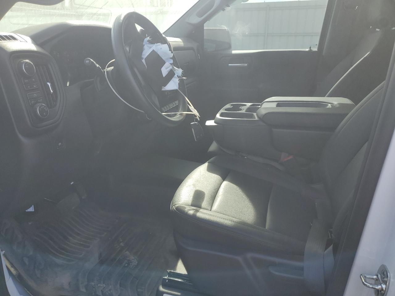2025 Chevrolet Silverado K1500 - Image 7