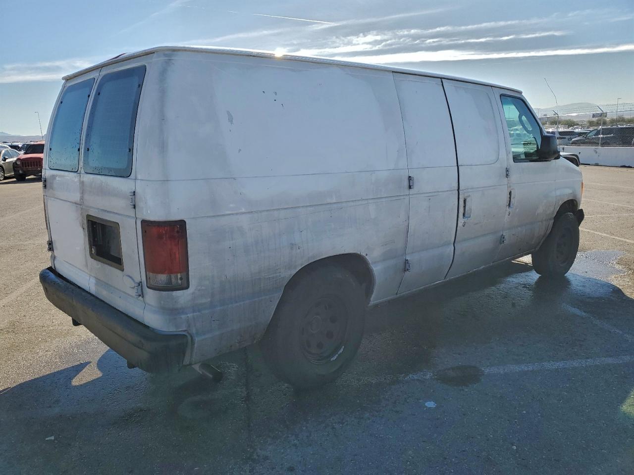 2004 Ford Econoline E150 Van - Image 3