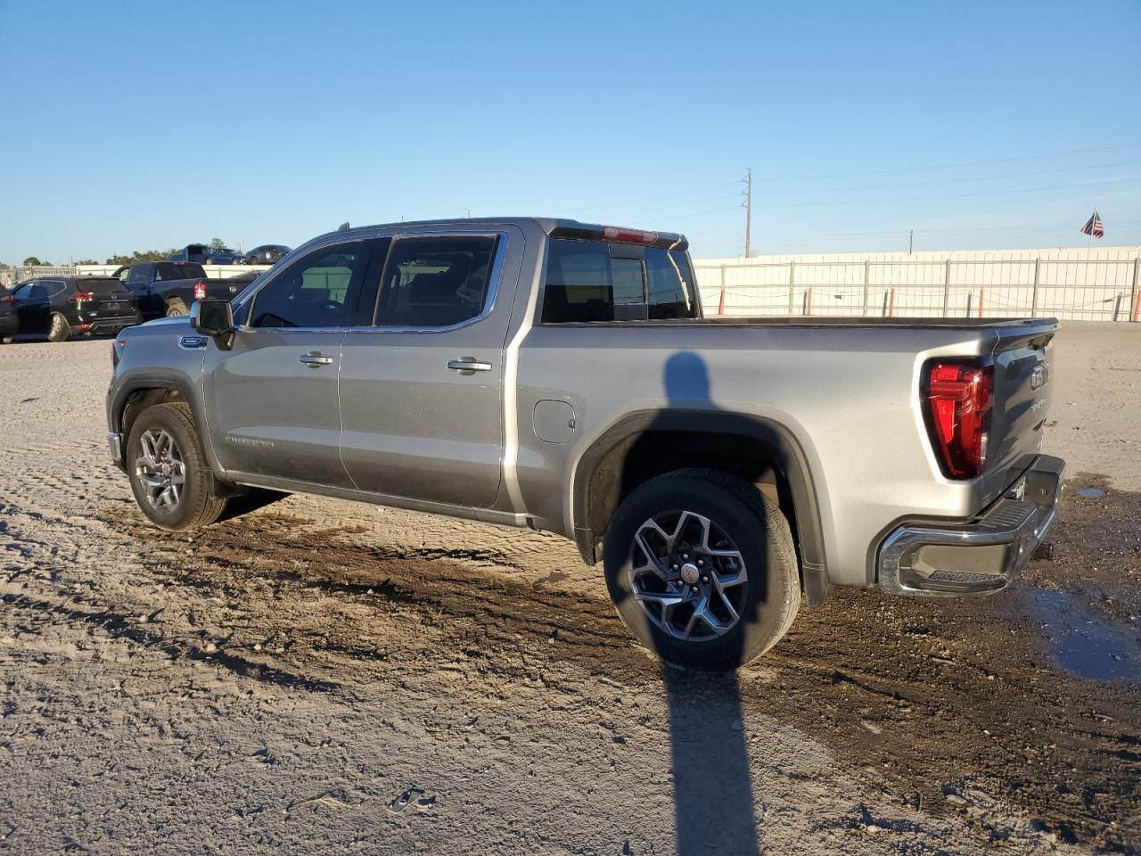 2025 GMC Sierra C1500 Sle - Image 2