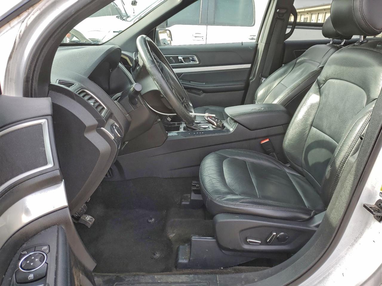 2017 Ford Explorer Xlt - Image 7