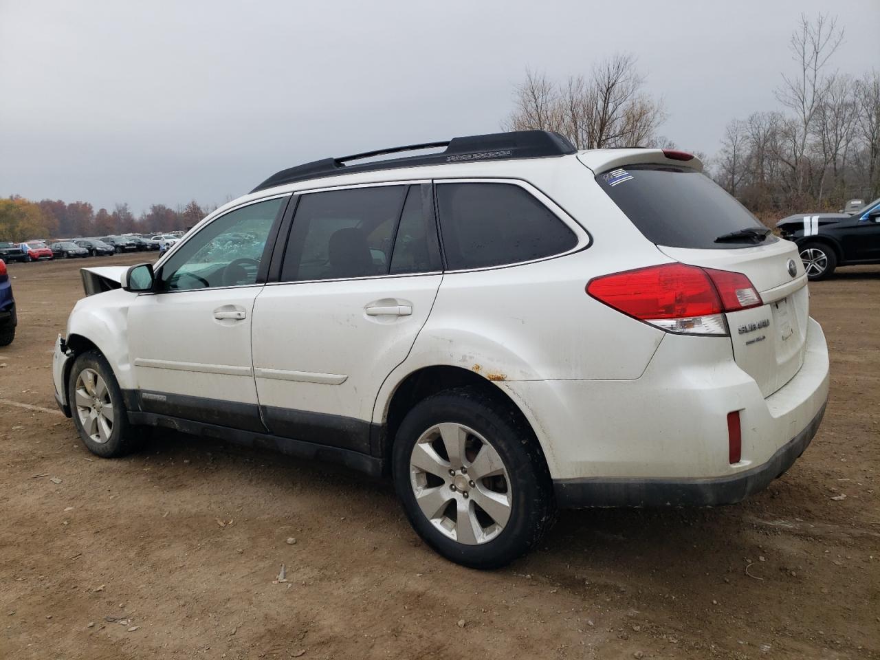 2011 Subaru Outback 2.5I Premium - Image 2