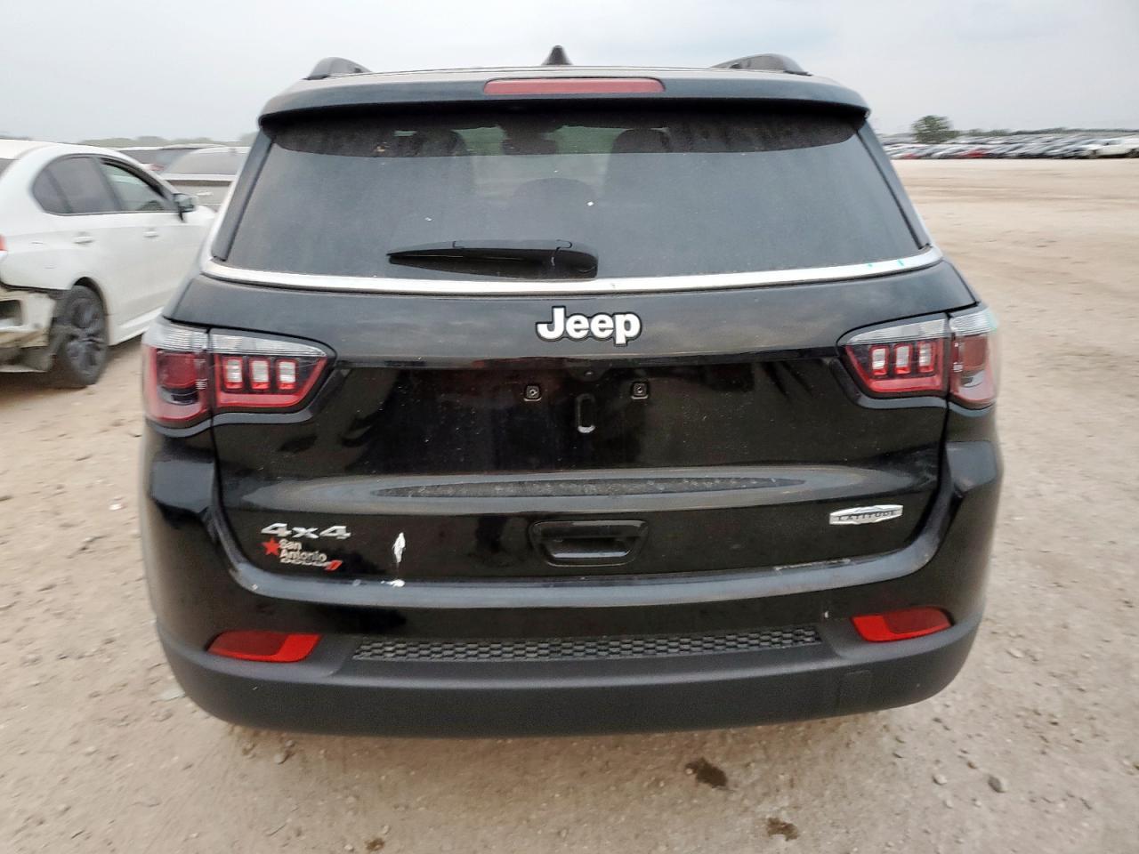 2025 Jeep Compass Latitude - Image 6