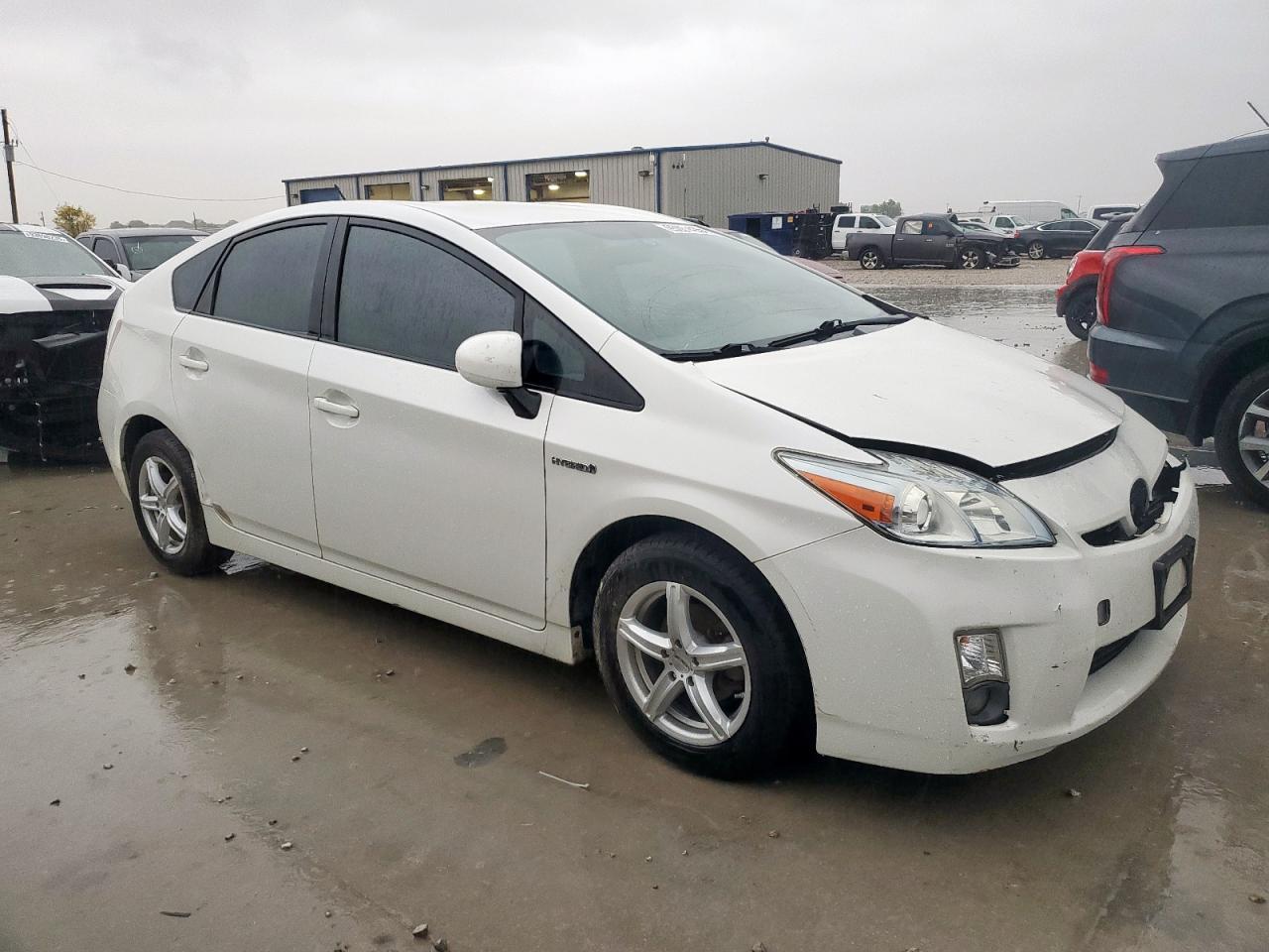 2011 Toyota Prius - Фото 4