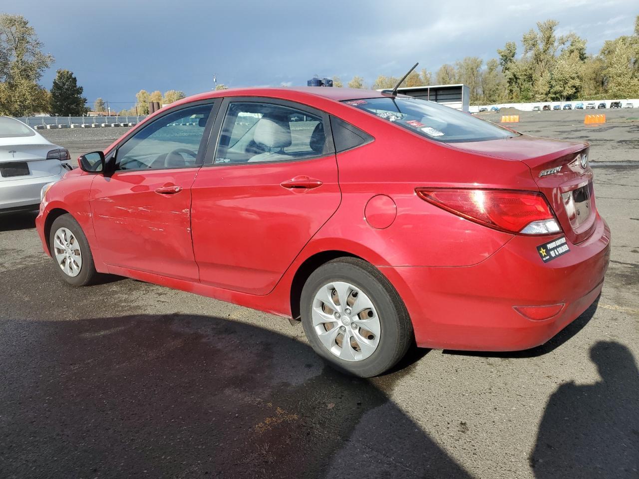 2017 Hyundai Accent Se - Фото 2