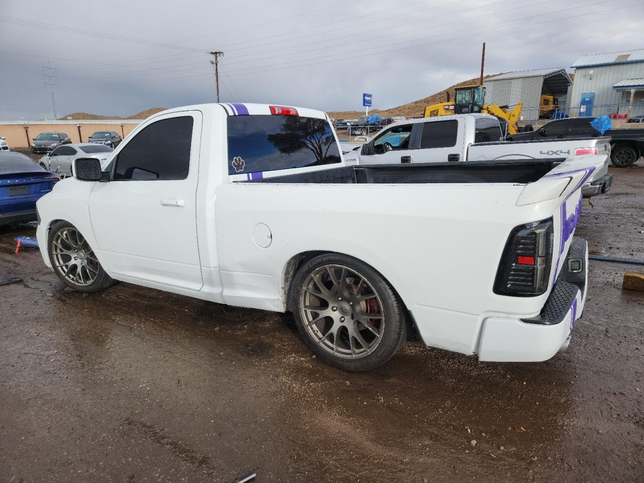 2011 Dodge Ram 1500 - Фото 2