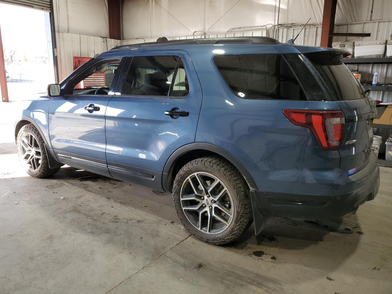 2019 Ford Explorer Sport - Image 2