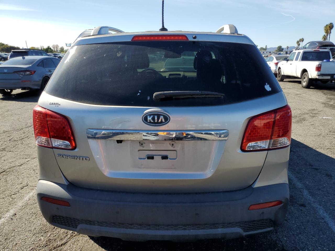 2012 Kia Sorento Base - Фото 6