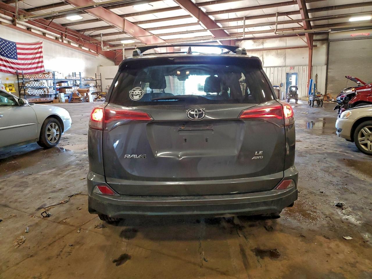 2018 Toyota Rav4 Le - Фото 6