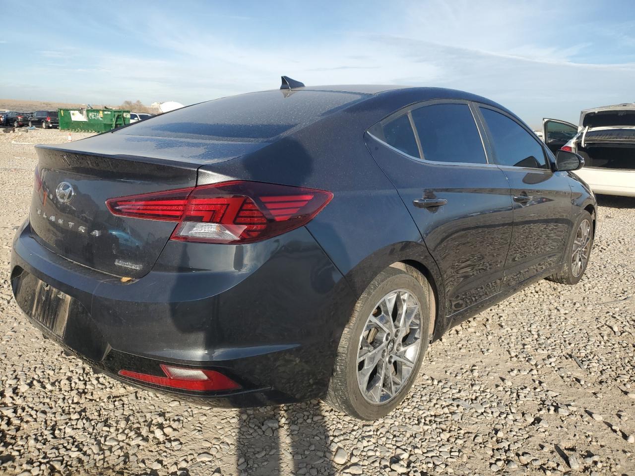 2020 Hyundai Elantra Sel - Image 3