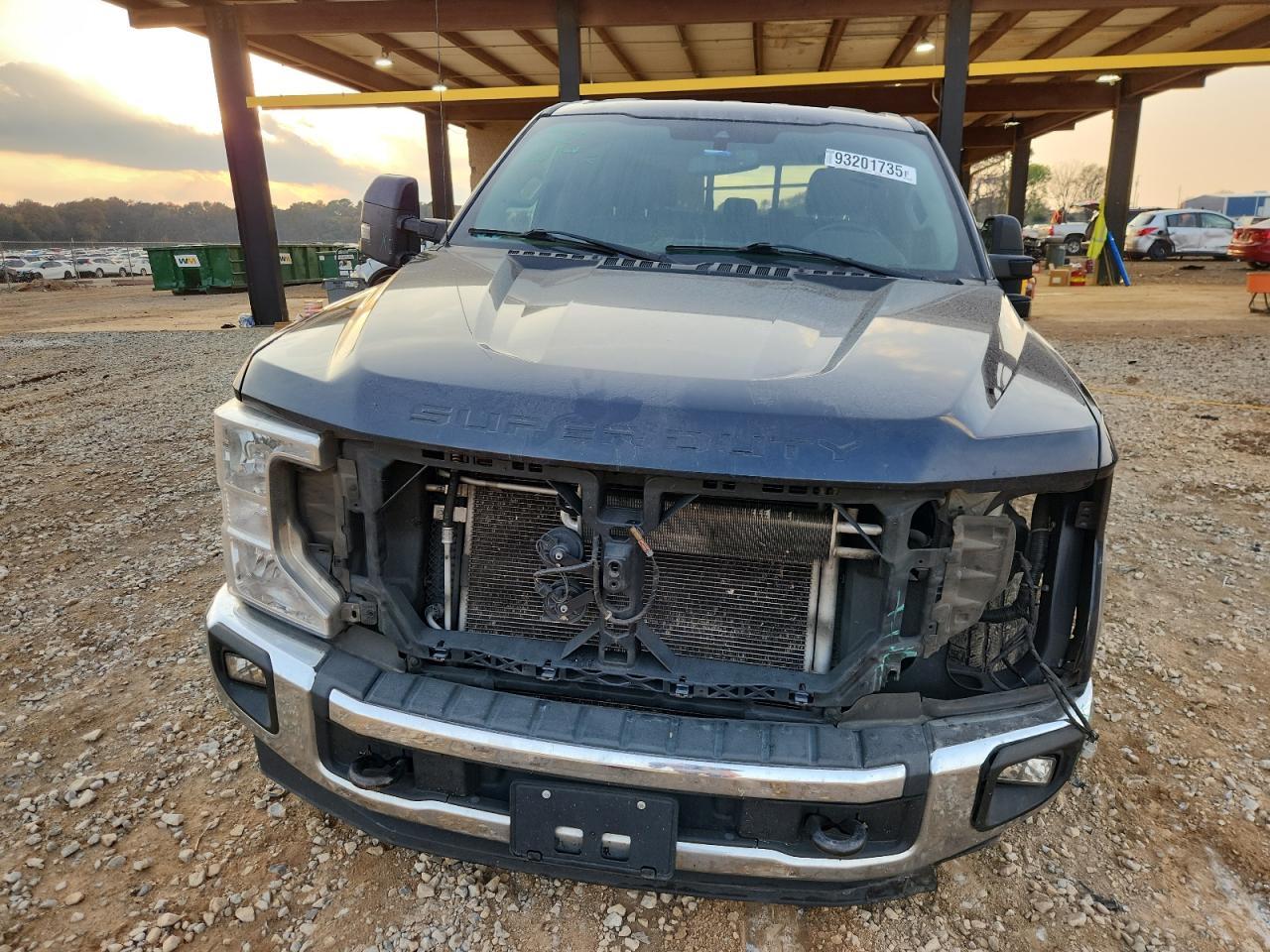 2021 Ford F250 Super Duty - Image 5