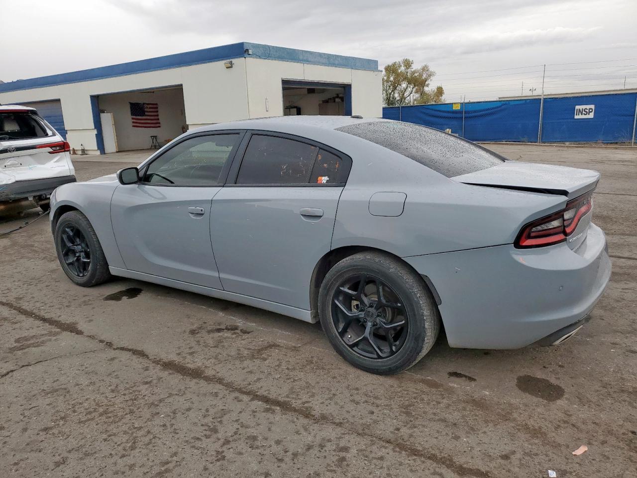 2022 Dodge Charger Sxt - Image 2