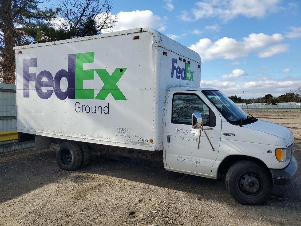 1997 Ford E350 Box Truck - Image 4