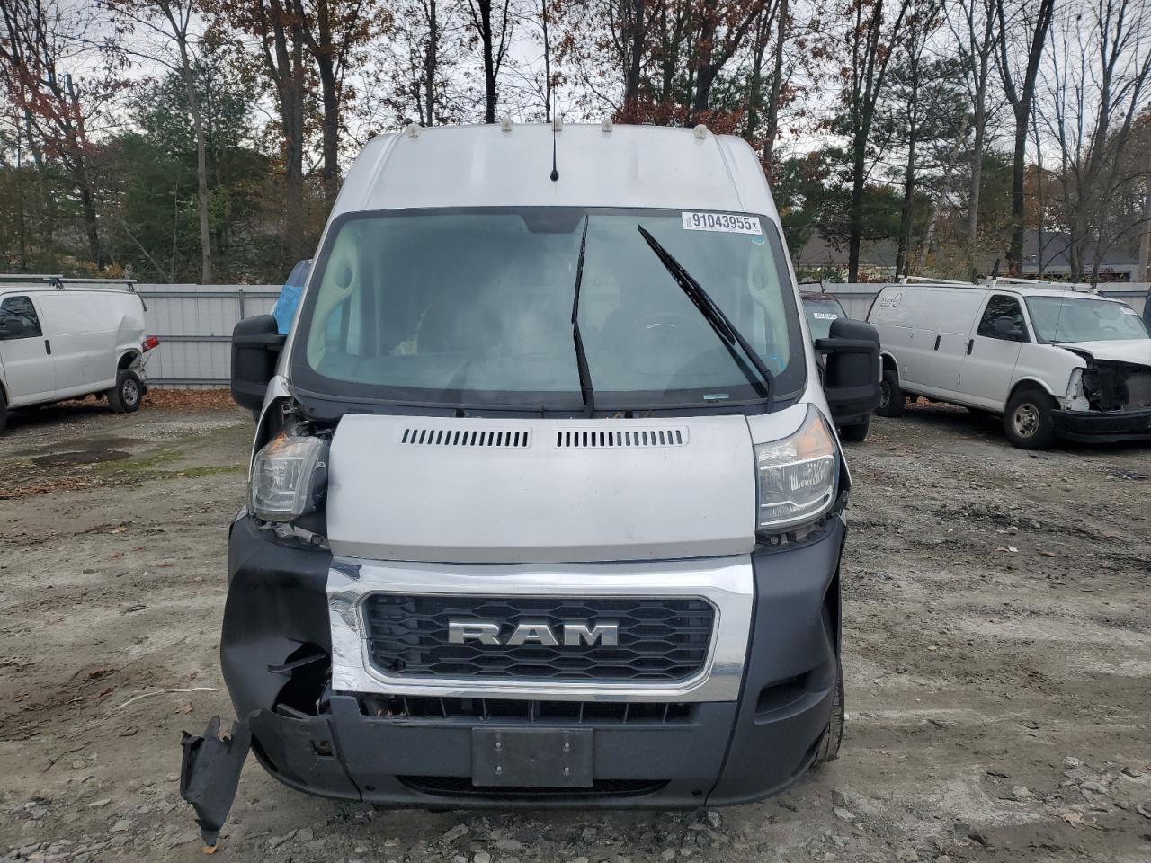 2019 Ram Promaster 2500 Delivery Van - Фото 5