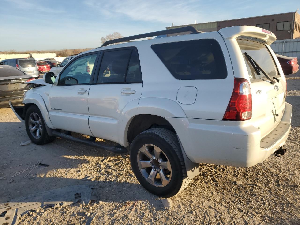 2008 Toyota 4Runner Sr5 - Image 2