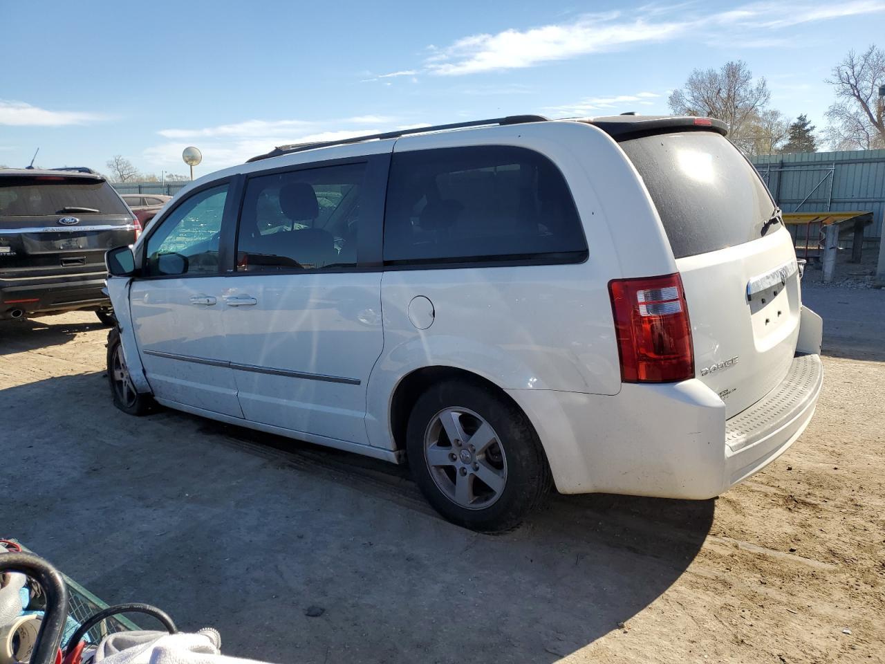 2010 Dodge Grand Caravan Sxt - Фото 2