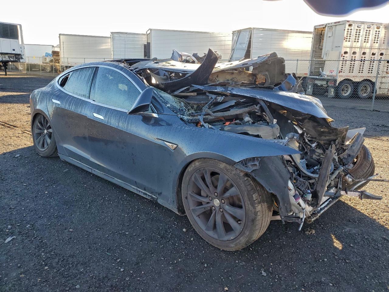 2016 Tesla Model S - Фото 4