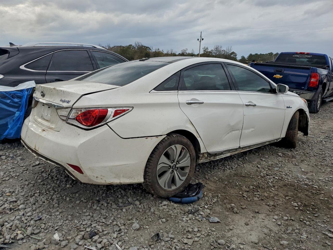 2015 Hyundai Sonata Hybrid - Фото 3