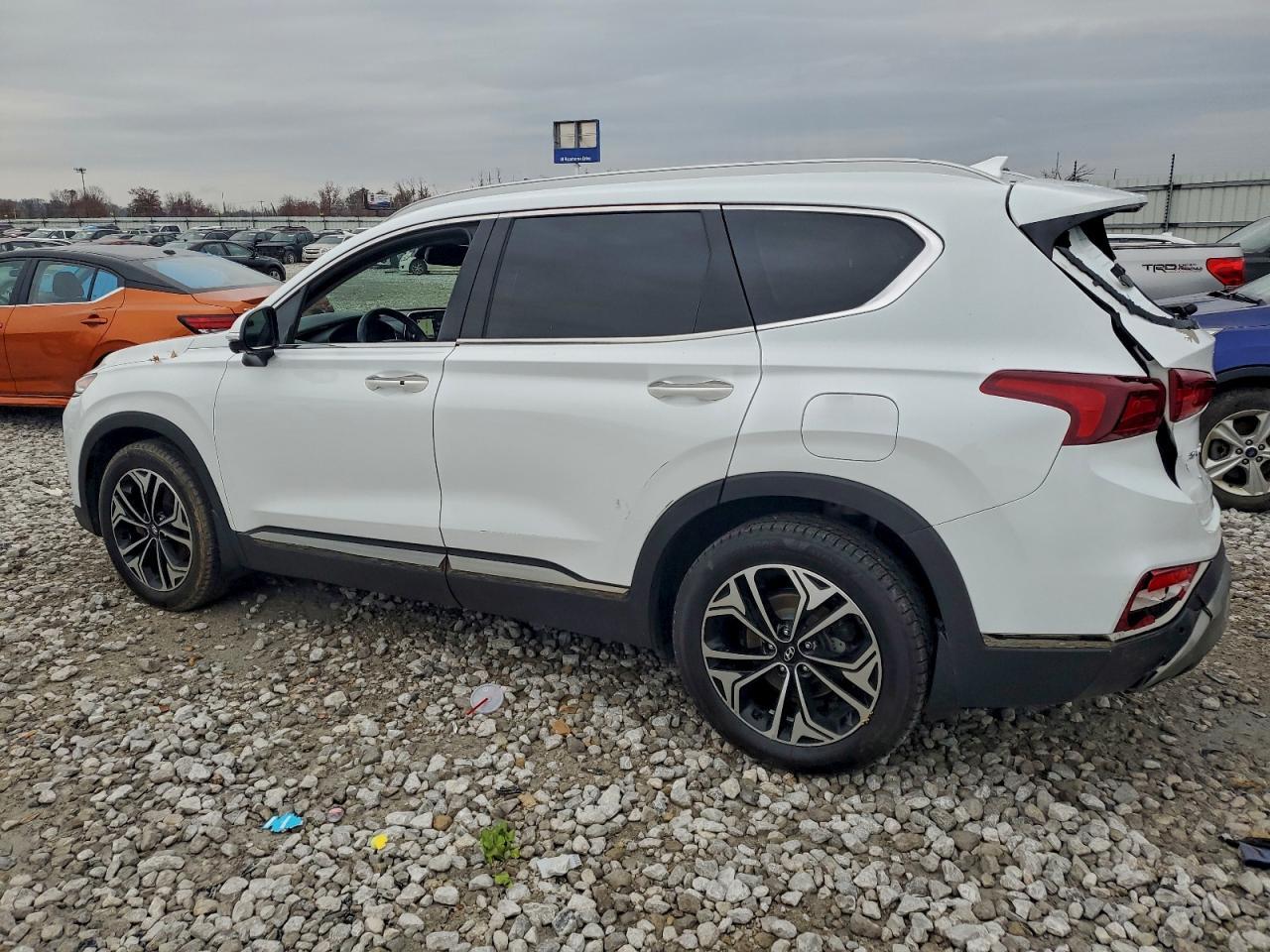 2020 Hyundai Santa Fe Limited - Фото 2