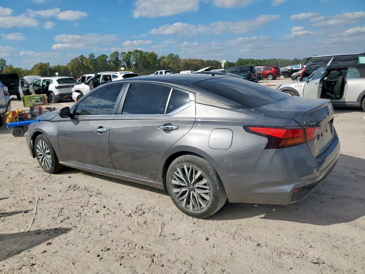 2024 Nissan Altima Sv - Фото 2