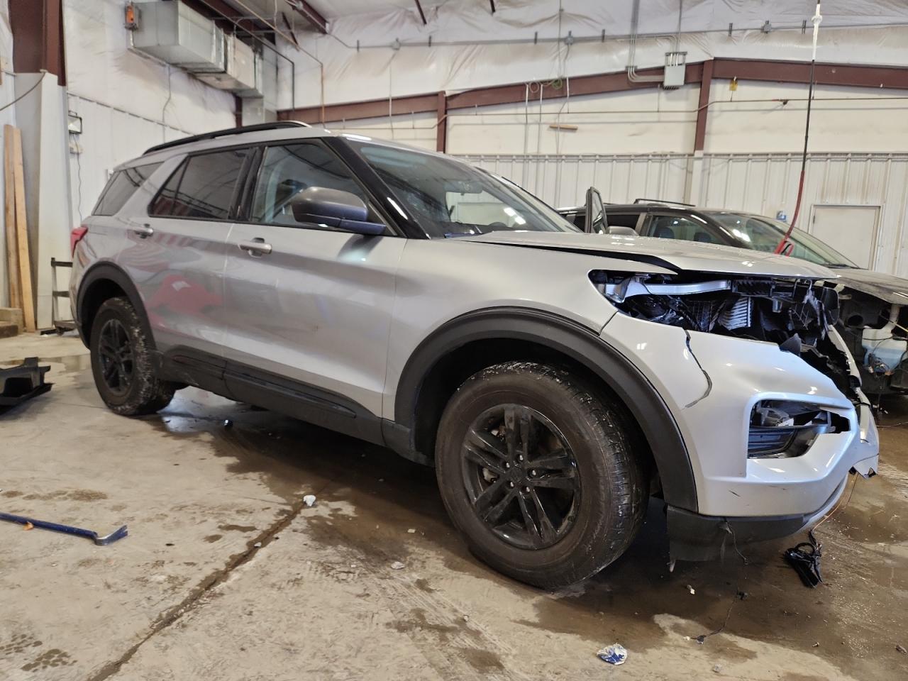 2023 Ford Explorer Xlt - Фото 4