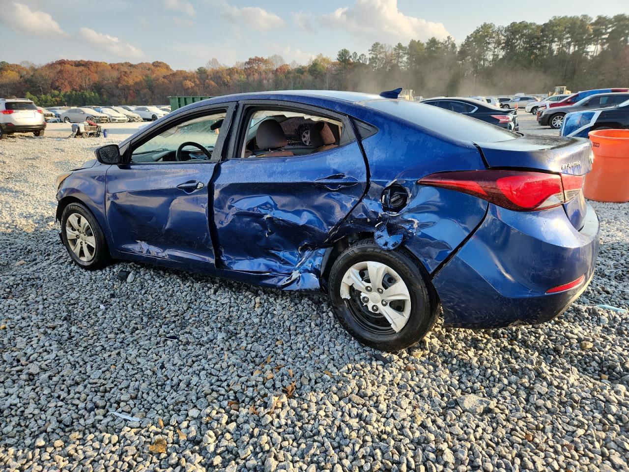 2016 Hyundai Elantra Se - Фото 2