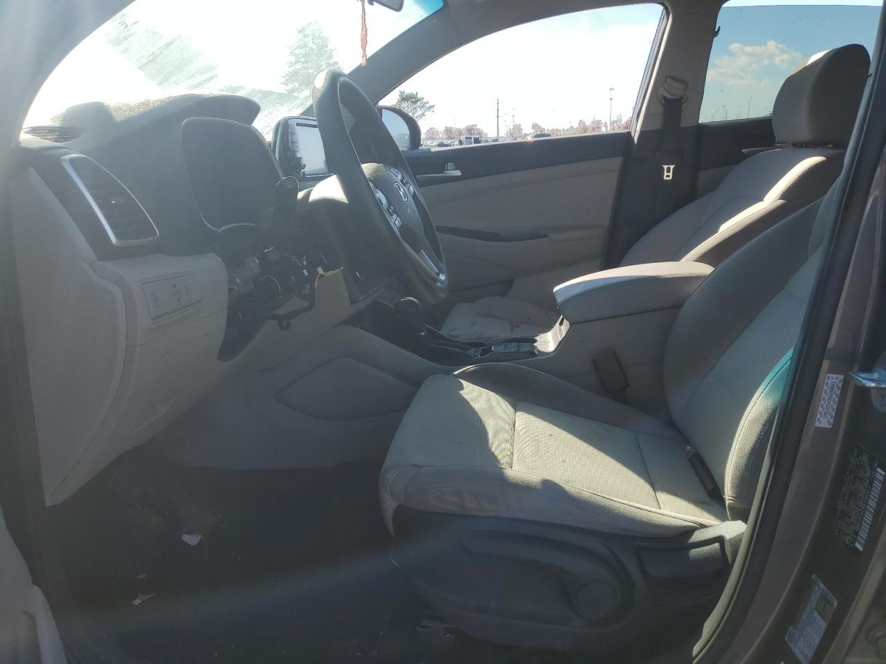 2021 Hyundai Tucson Se - Image 7