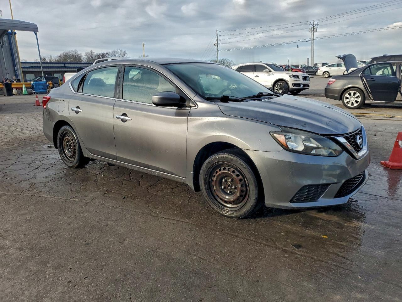2017 Nissan Sentra S - Фото 4