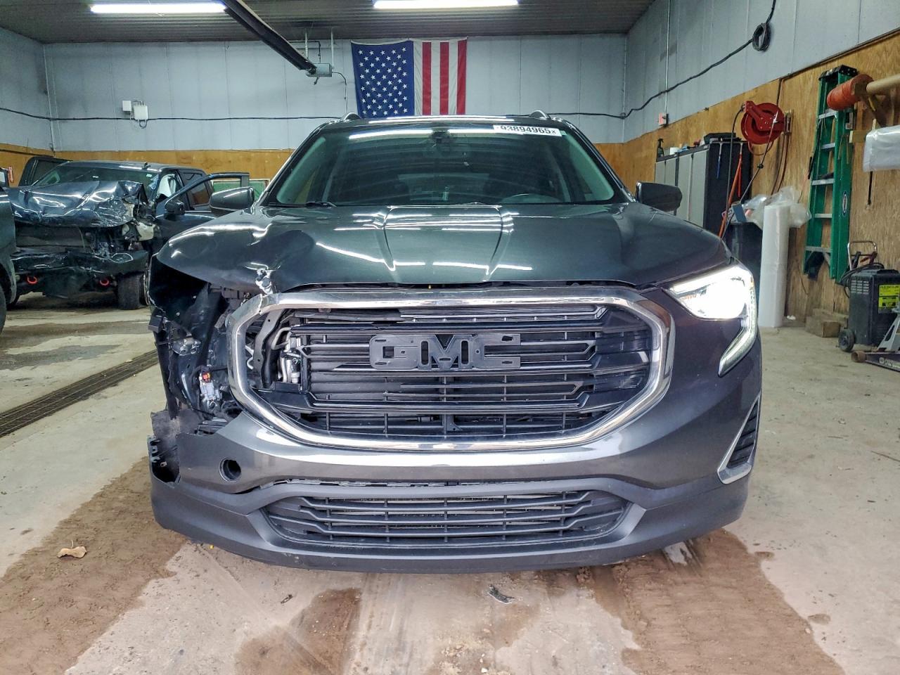 2020 GMC Terrain Sle - Image 5