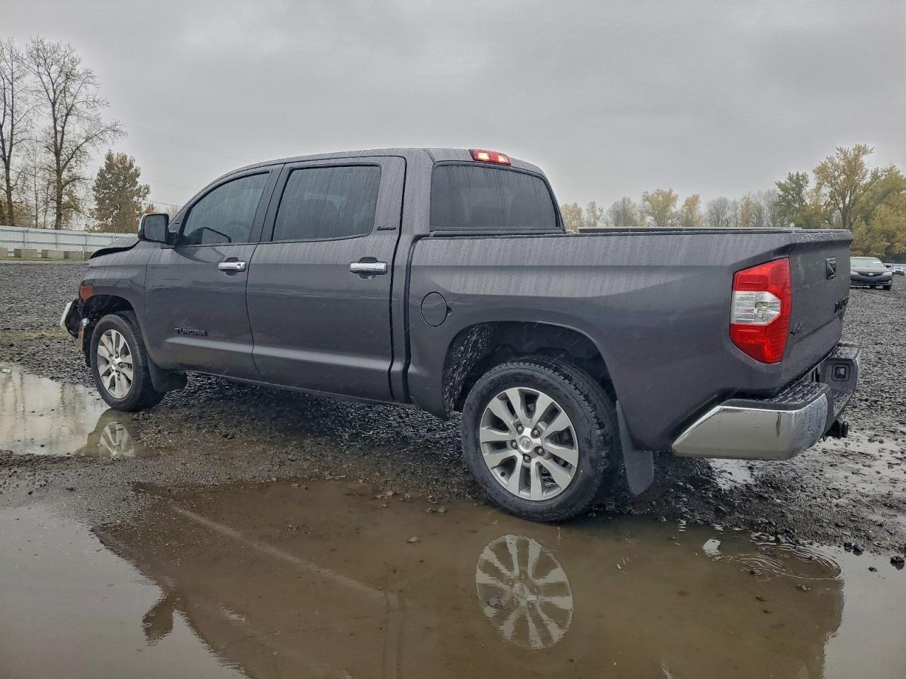 2016 Toyota Tundra Crewmax Limited - Image 2