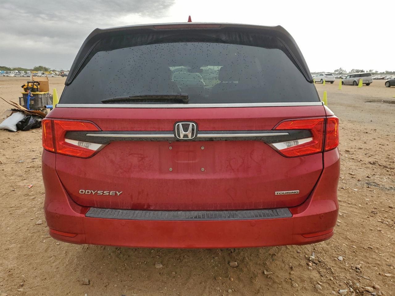 2022 Honda Odyssey Touring - Image 6