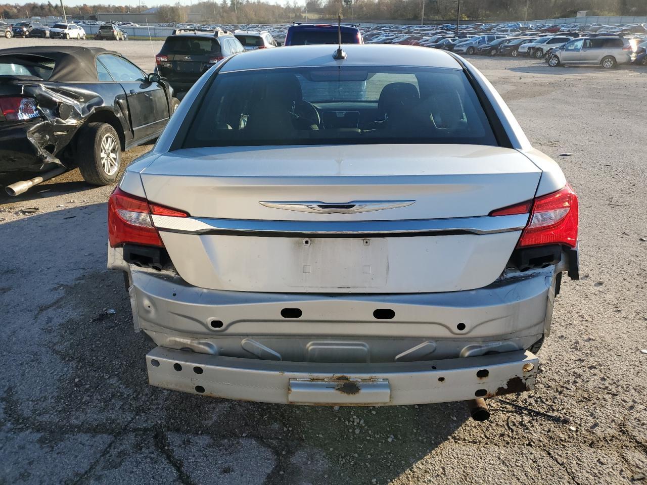 2012 Chrysler 200 Lx - Фото 6