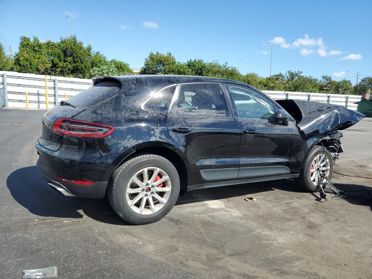 2018 Porsche Macan - Image 3