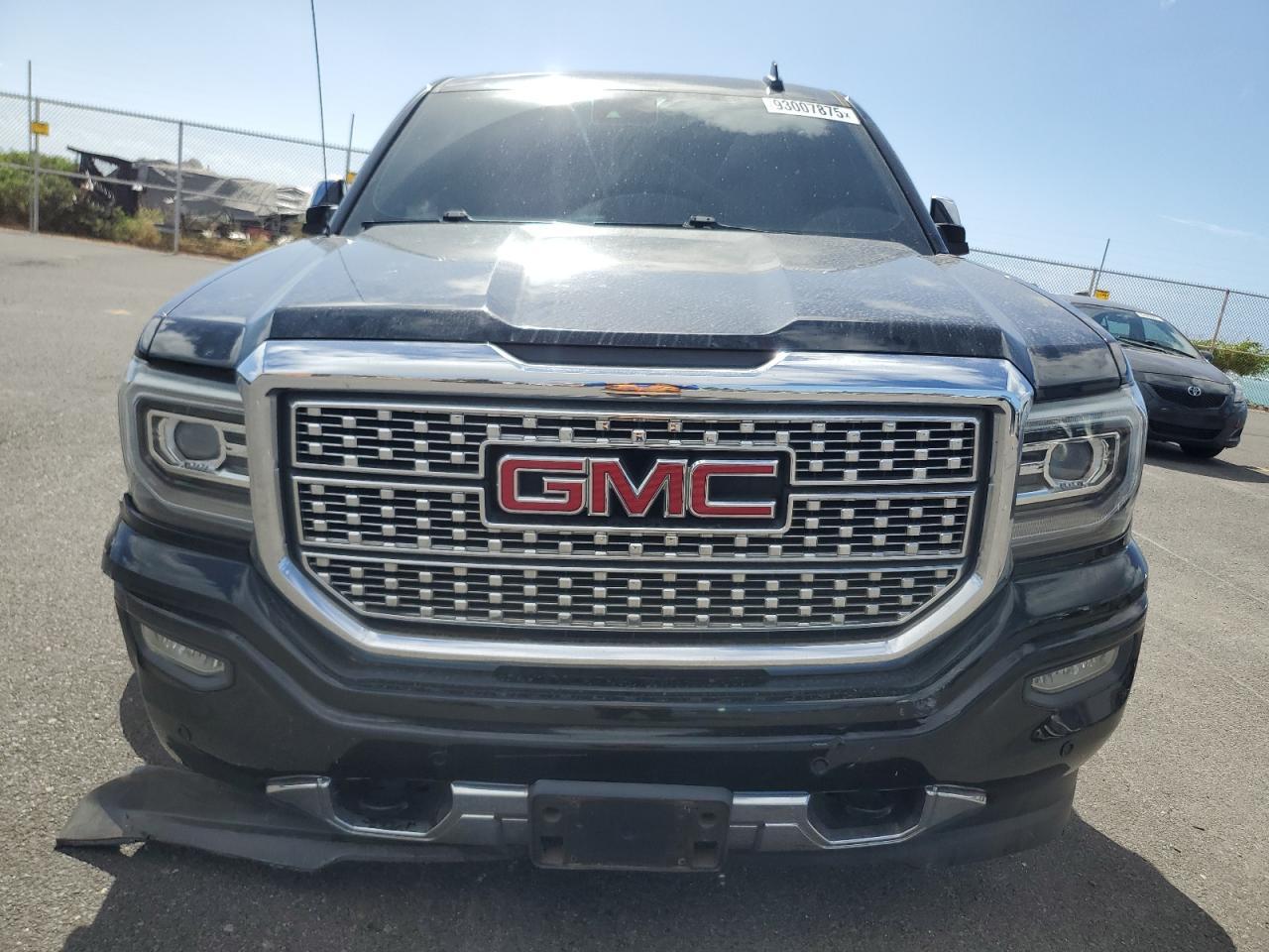 2017 GMC Sierra K1500 Denali - Image 5