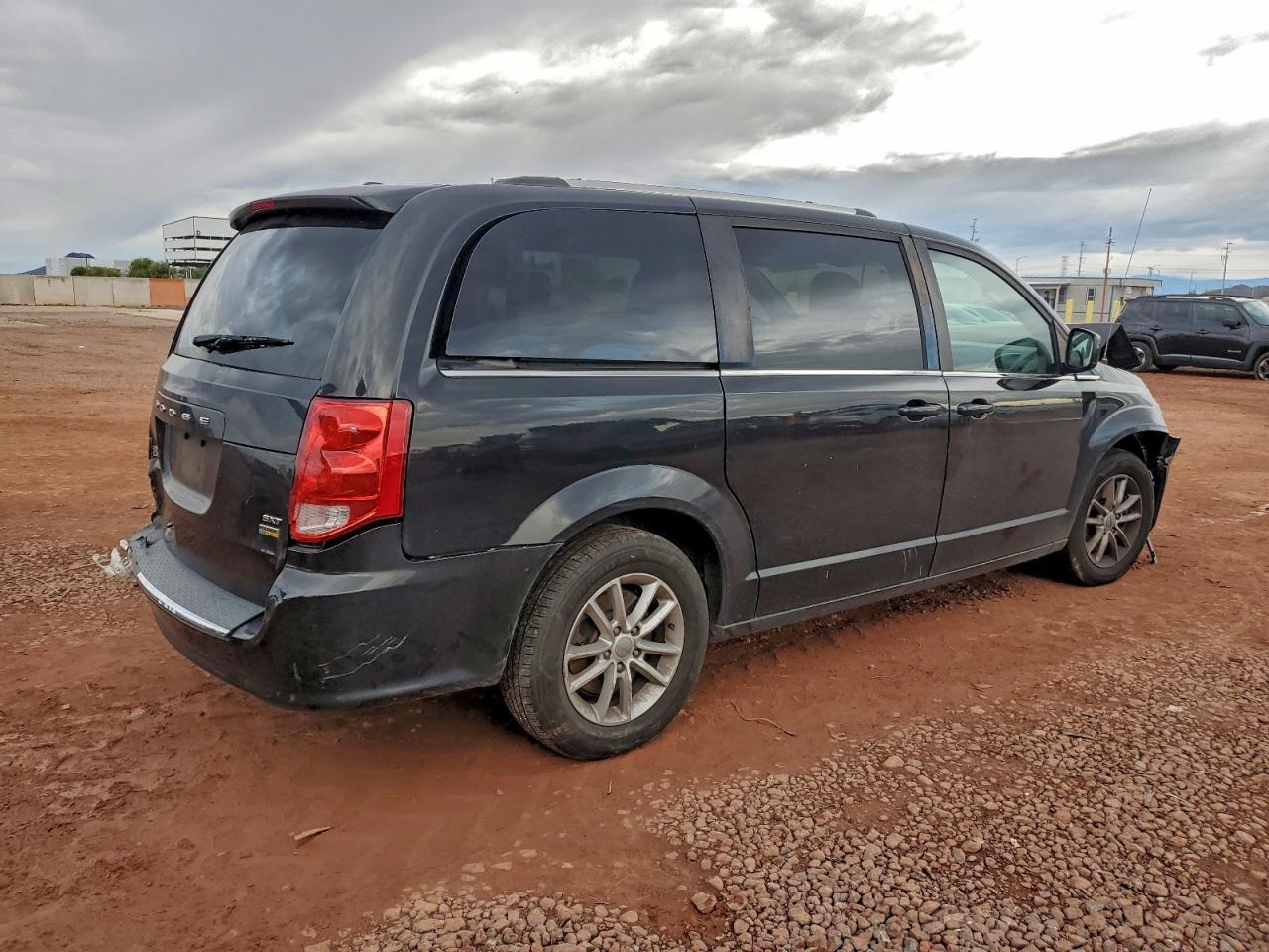 2018 Dodge Grand Caravan Sxt - Фото 3