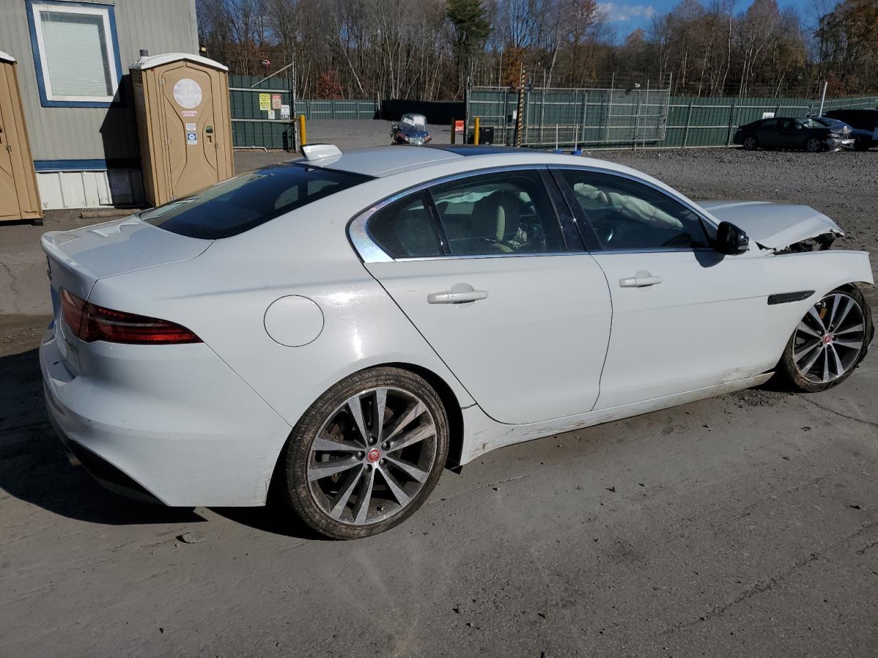 2020 Jaguar Xe S - Image 3