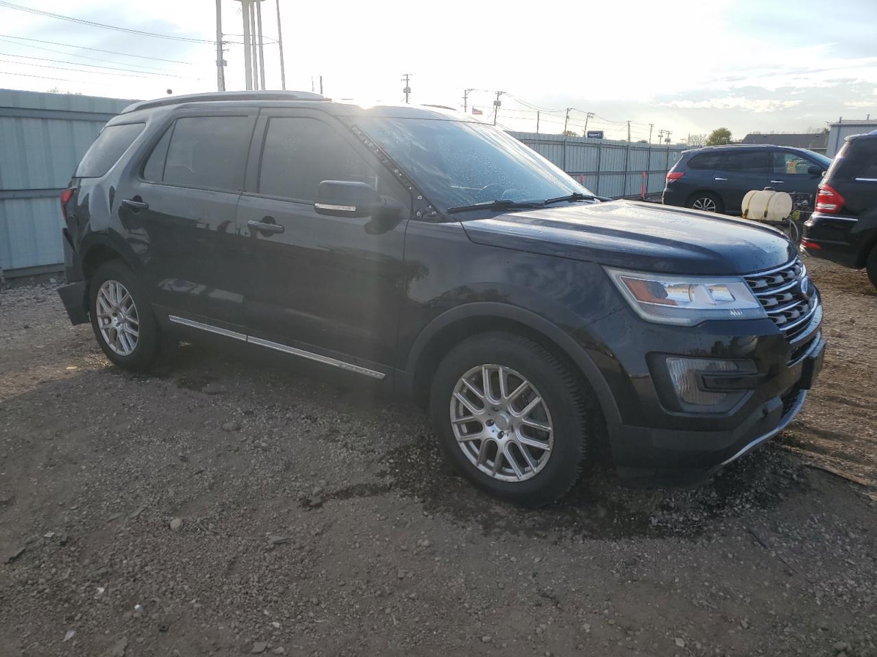 2016 Ford Explorer Xlt - Image 4