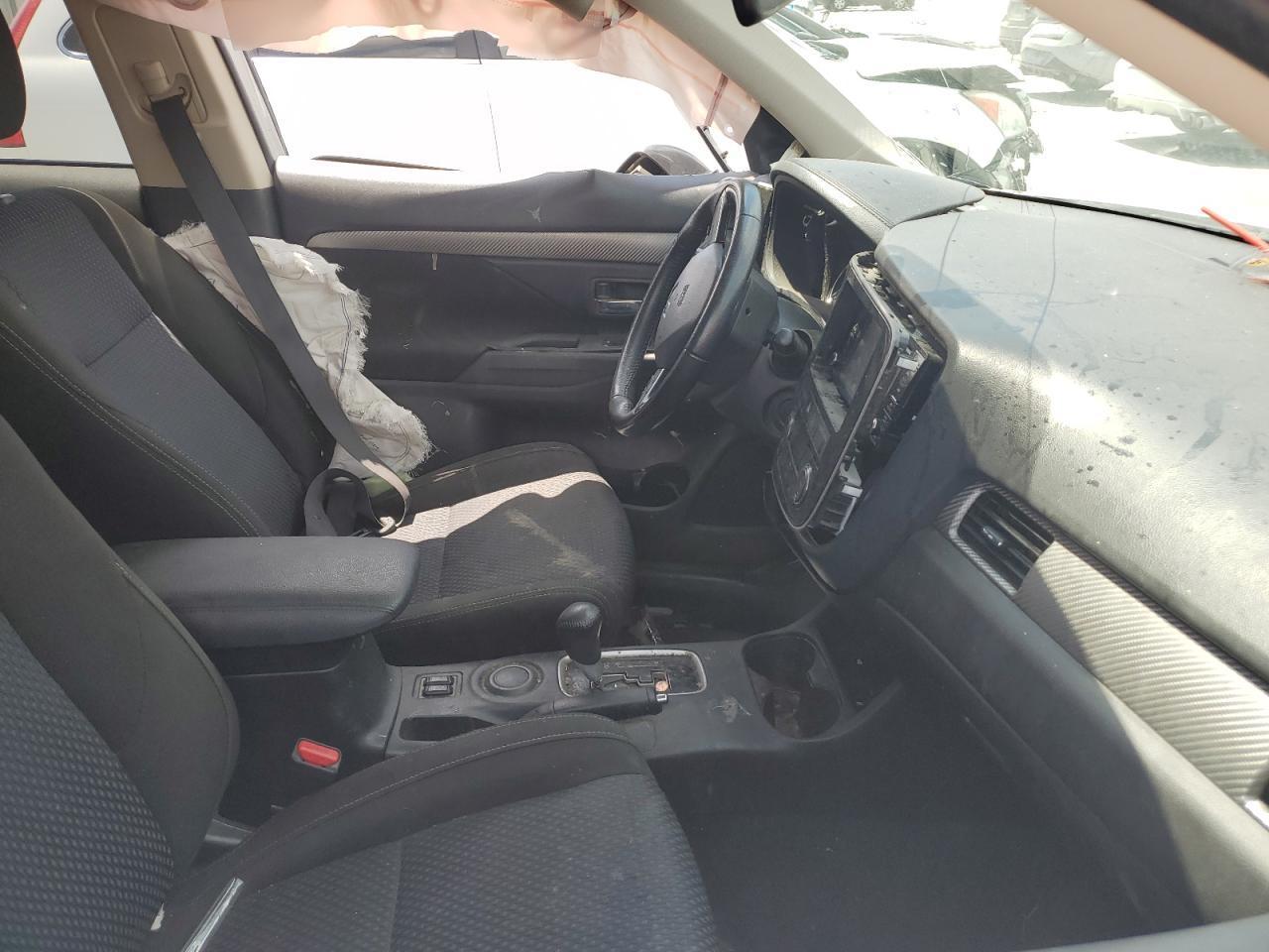 2016 Mitsubishi Outlander Se - Image 7