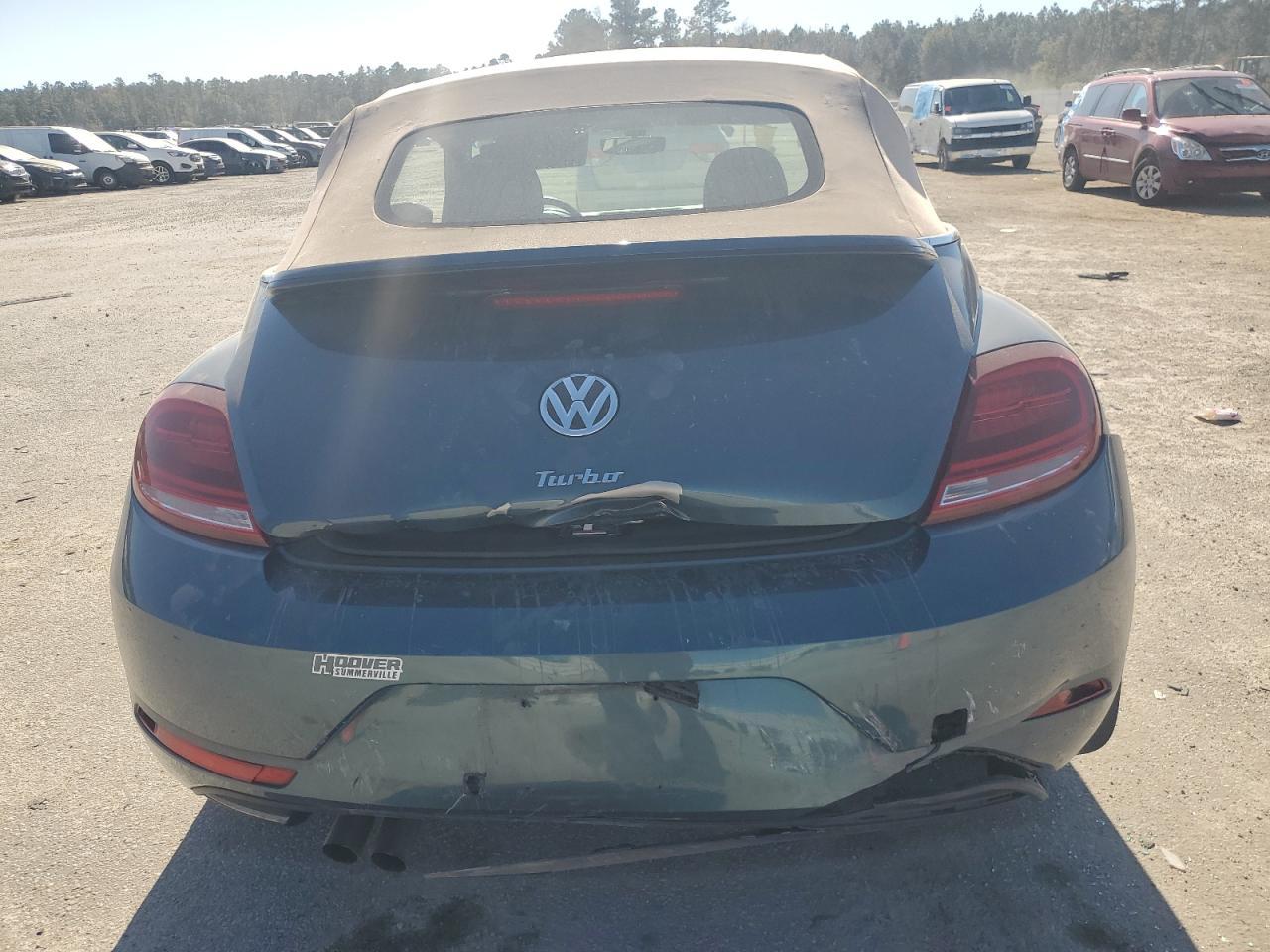 2018 Volkswagen Beetle S - Фото 6