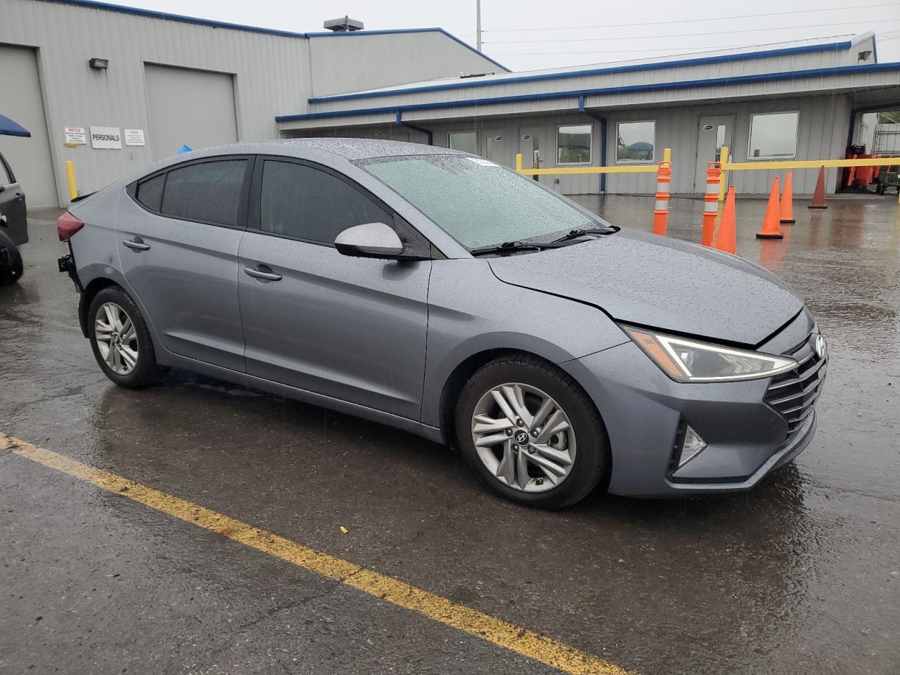 2019 Hyundai Elantra Sel - Image 4