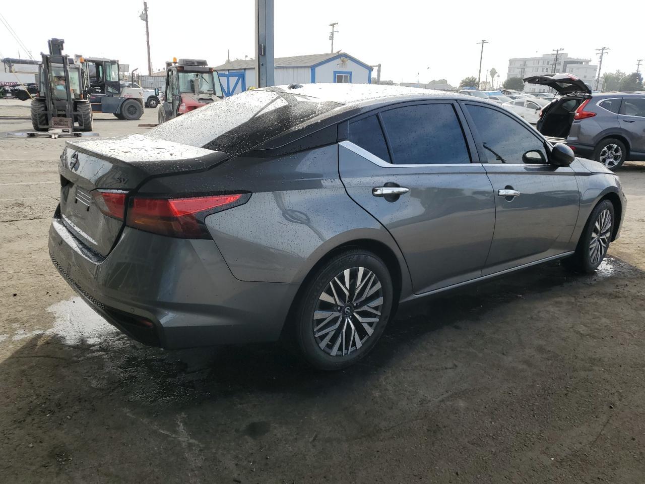 2024 Nissan Altima Sv - Фото 3