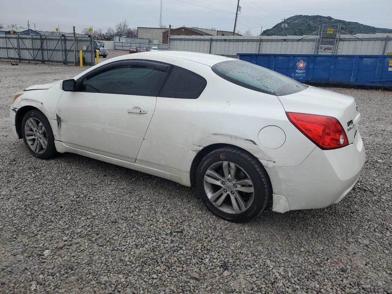 2012 Nissan Altima S - Image 2