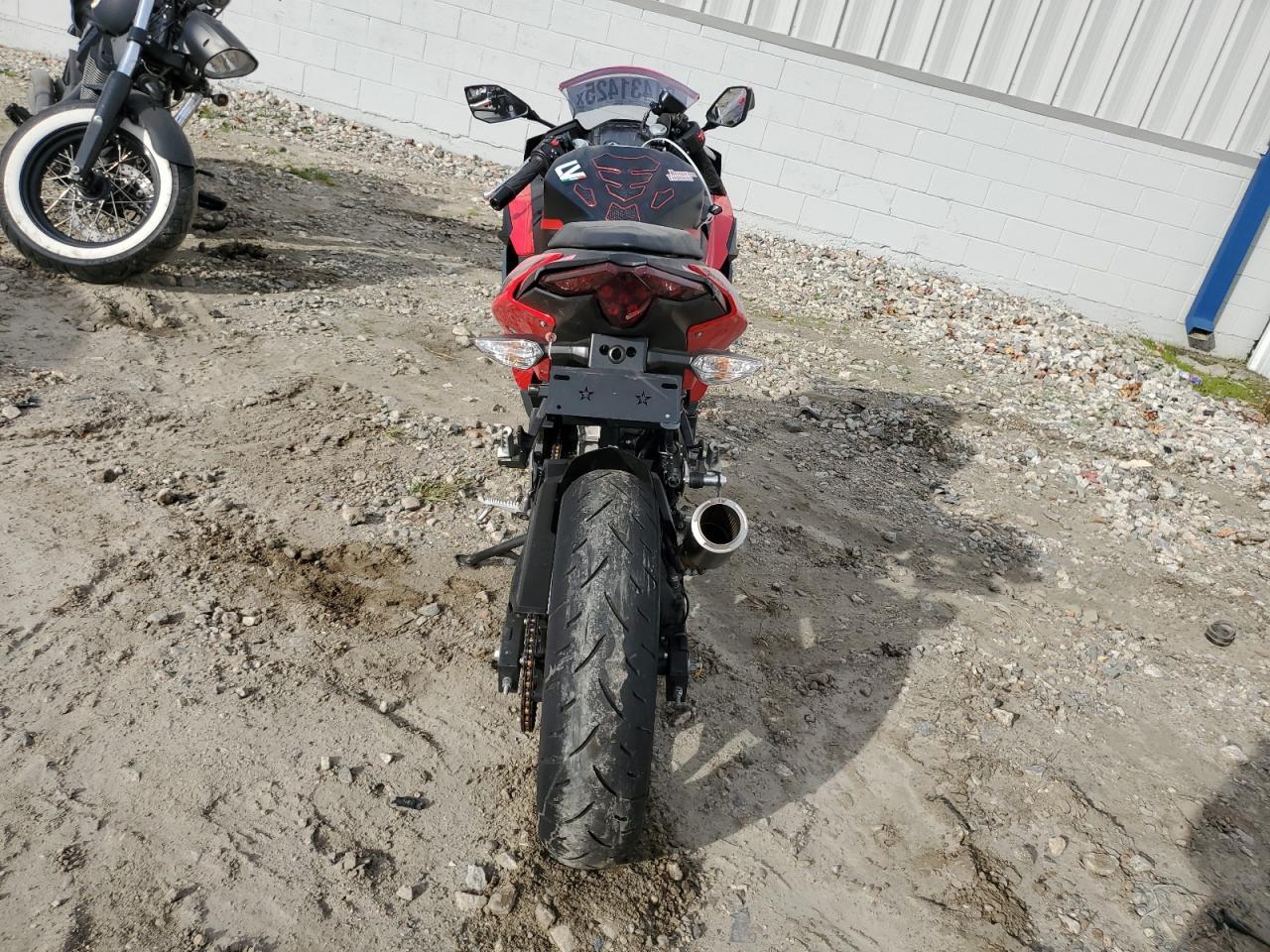 2025 Kawasaki Ex500 - Image 4