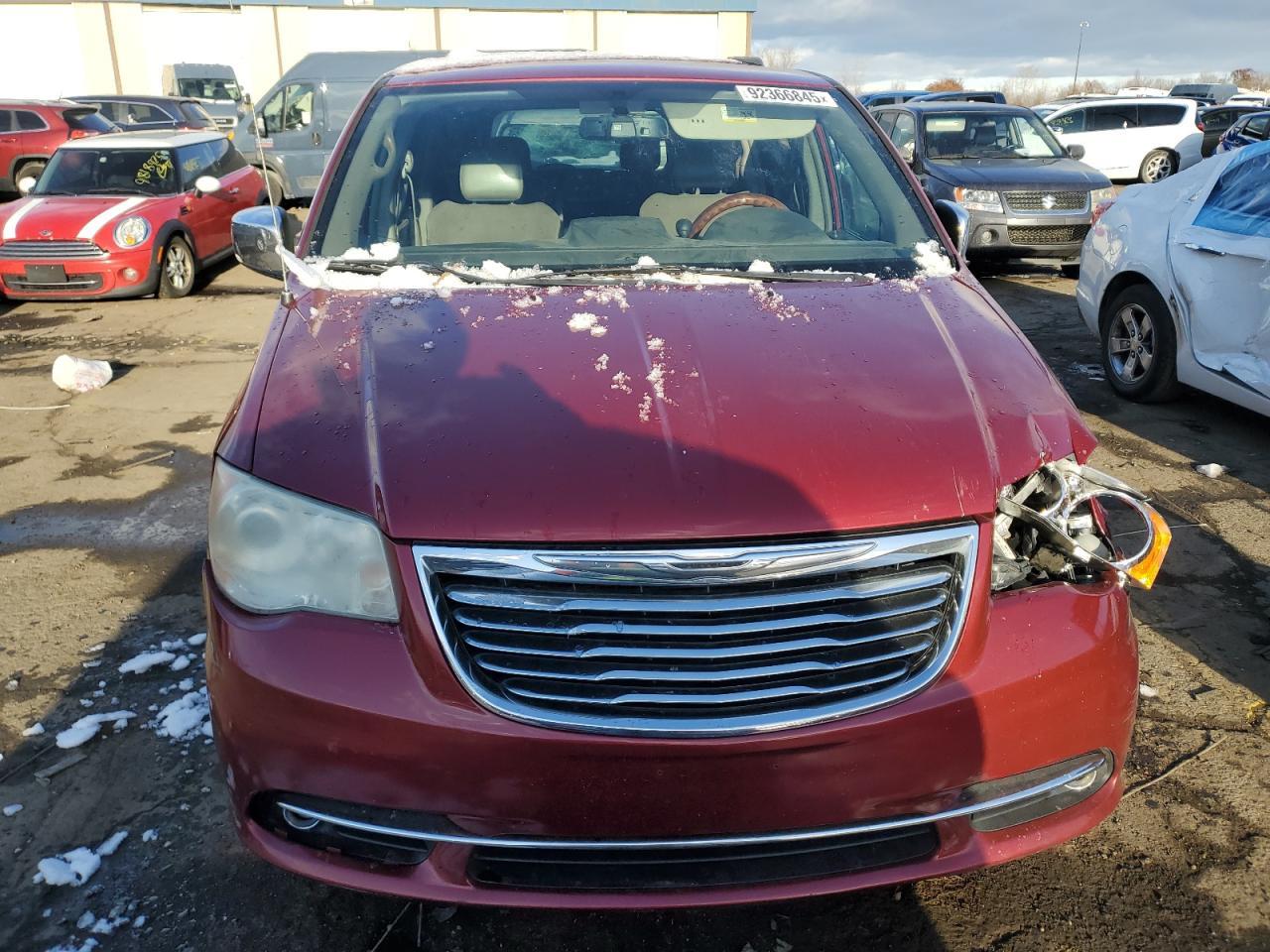 2012 Chrysler Town & Country Limited - Фото 5